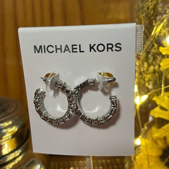 NWT Michael Kors Silver Hoop With Crystal Stations Earrings #TSER - Picture 6 of 8